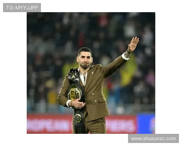 托普里亚 “枕头警告” 升级!UFC 317 轻量级冠军战火药味十足